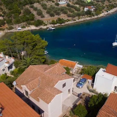Portus Mikulina Oasis Sunset Σπίτι διακοπών *